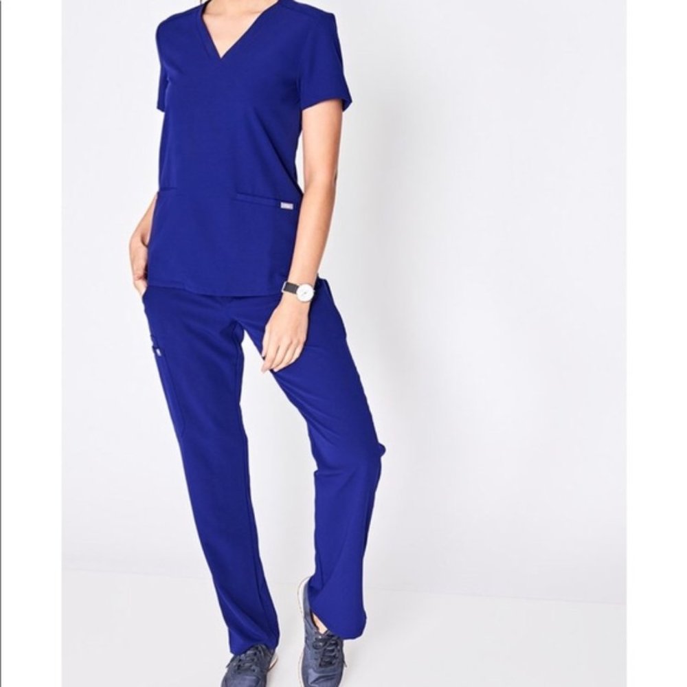 Scrub Set: Deep Royal Blue Figs: M Top, L Tall Bot